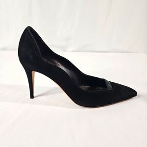 Manolo Banolik Black Suede Pumps Size 35.5